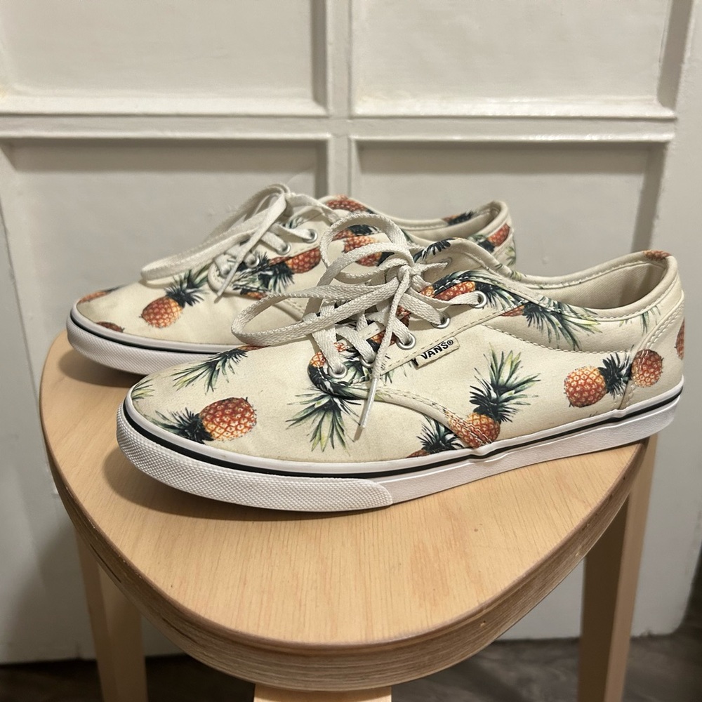 VANS Sz 6.5 Pineapple Print Sneakers